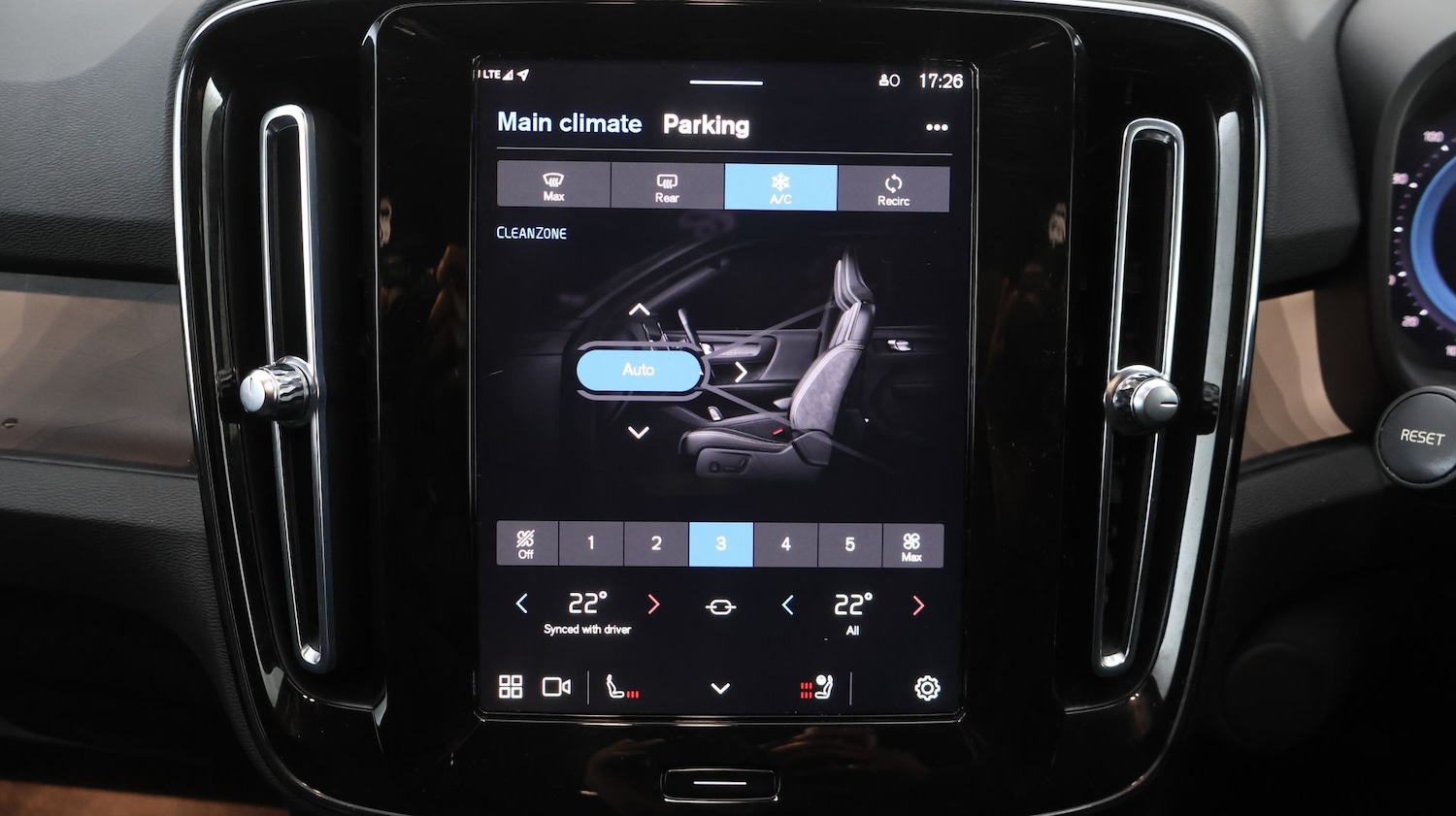 Used Volvo XC40 2022 for sale - 77181814: Photo 12