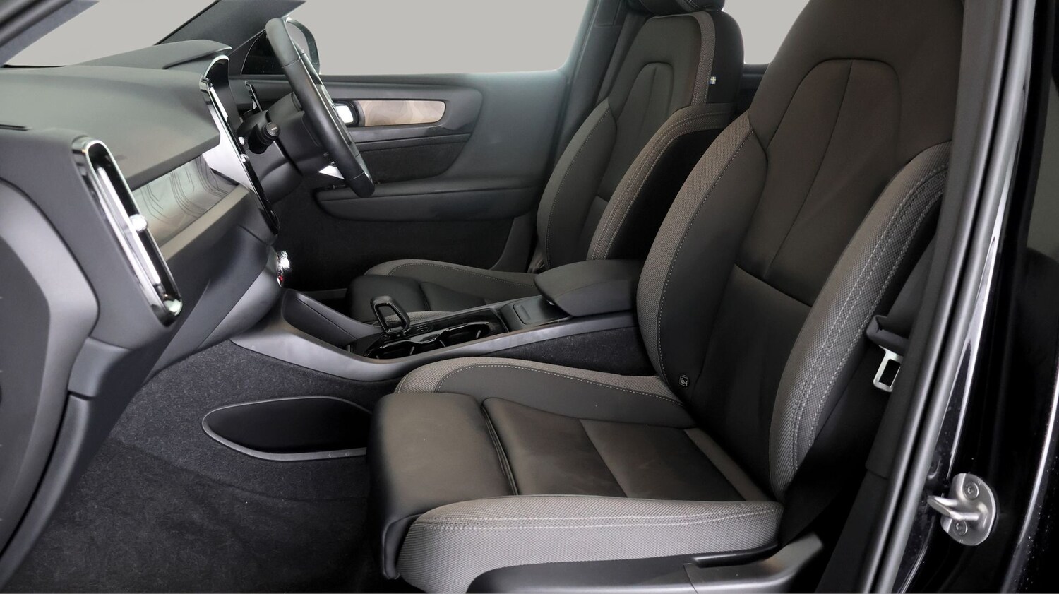 Used Volvo XC40 2022 for sale - 77181814: Photo 14