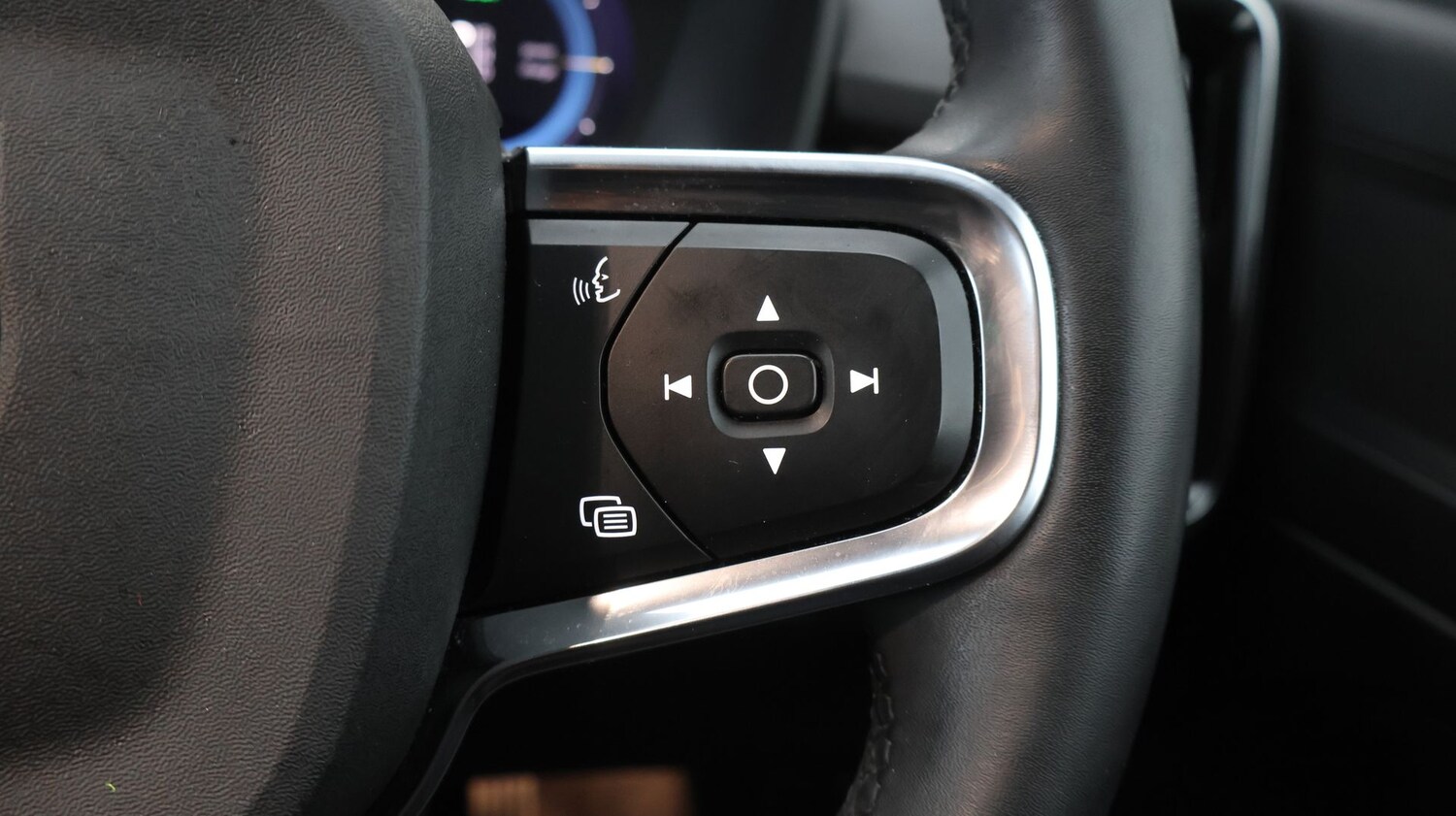 Used Volvo XC40 2022 for sale - 77181814: Photo 26