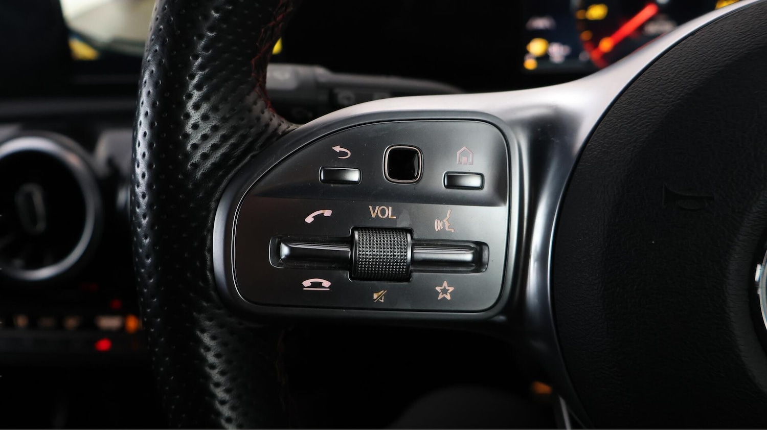 Used Mercedes-Benz A-Class 2019 for sale - 76765512: Photo 23