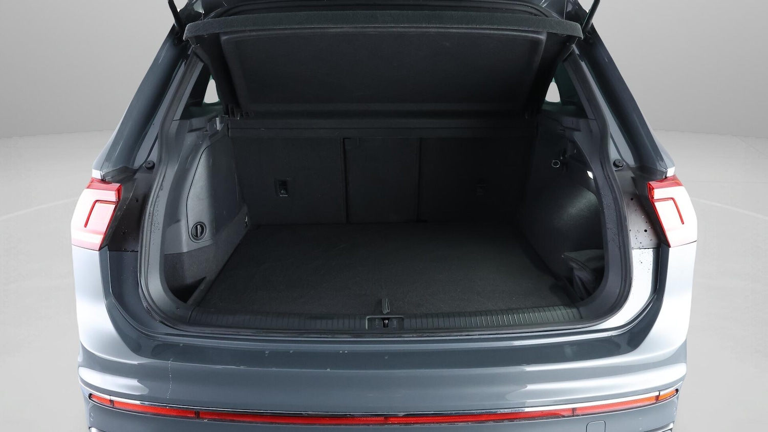 Used Volkswagen Tiguan 2023 for sale - 76780971: Photo 18