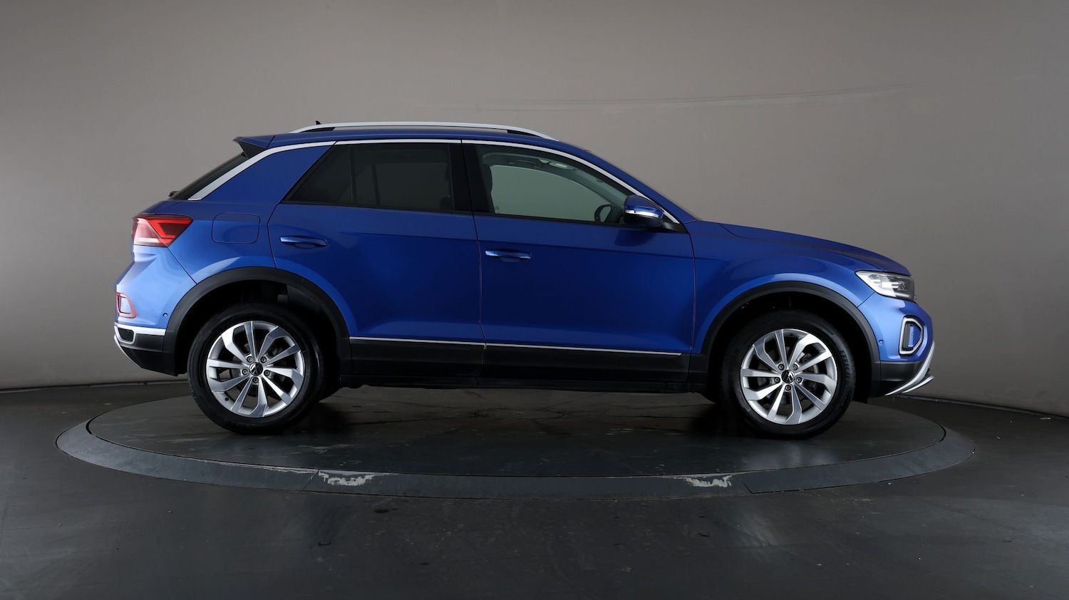 Used Volkswagen T-Roc 2022 for sale - 77086626: Photo 28