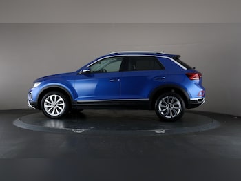 Used Volkswagen T-Roc 2022 for sale - 77086626: Photo