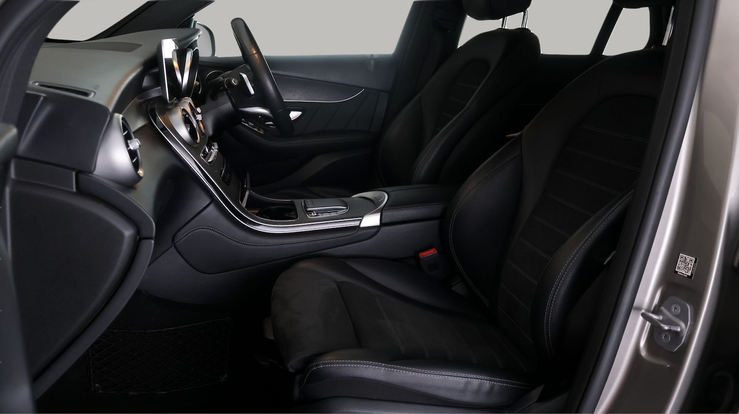 Used Mercedes-Benz GLC 2019 for sale - 77689458: Photo 14