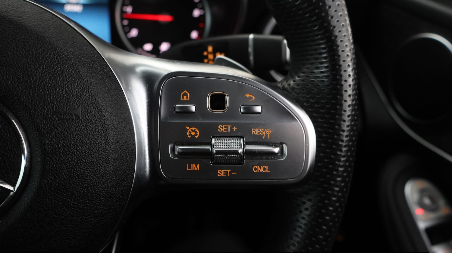 Used Mercedes-Benz GLC 2019 for sale - 77689458: Photo 26