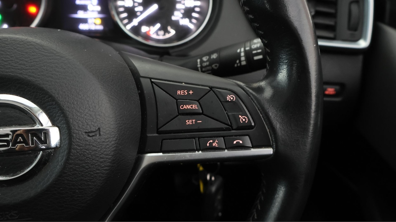 Used Nissan Qashqai 2018 for sale - 77182160: Photo 22