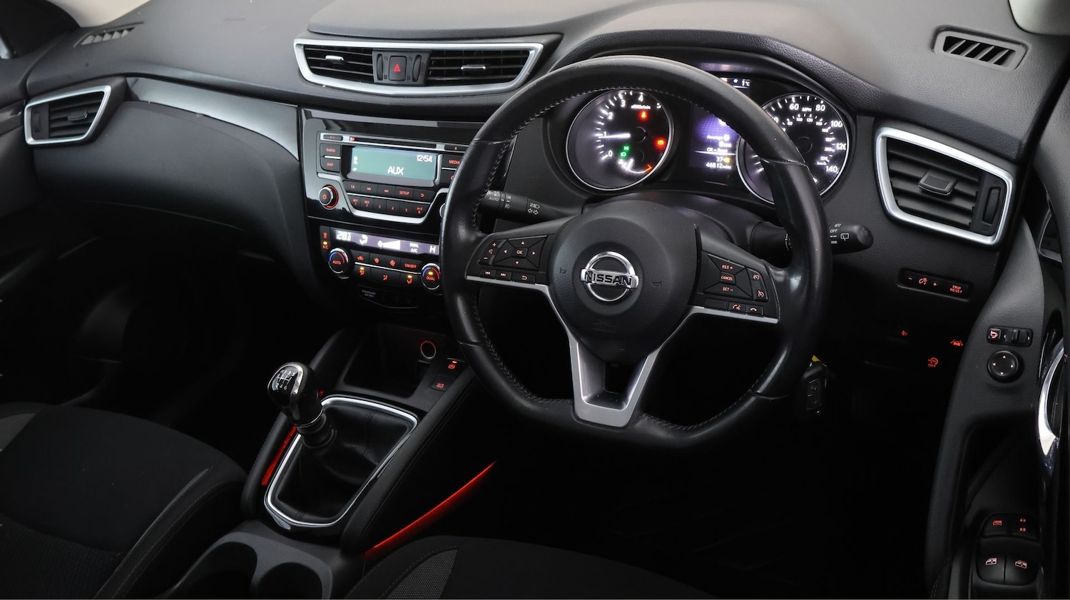 Used Nissan Qashqai 2018 for sale - 77182160: Photo 9