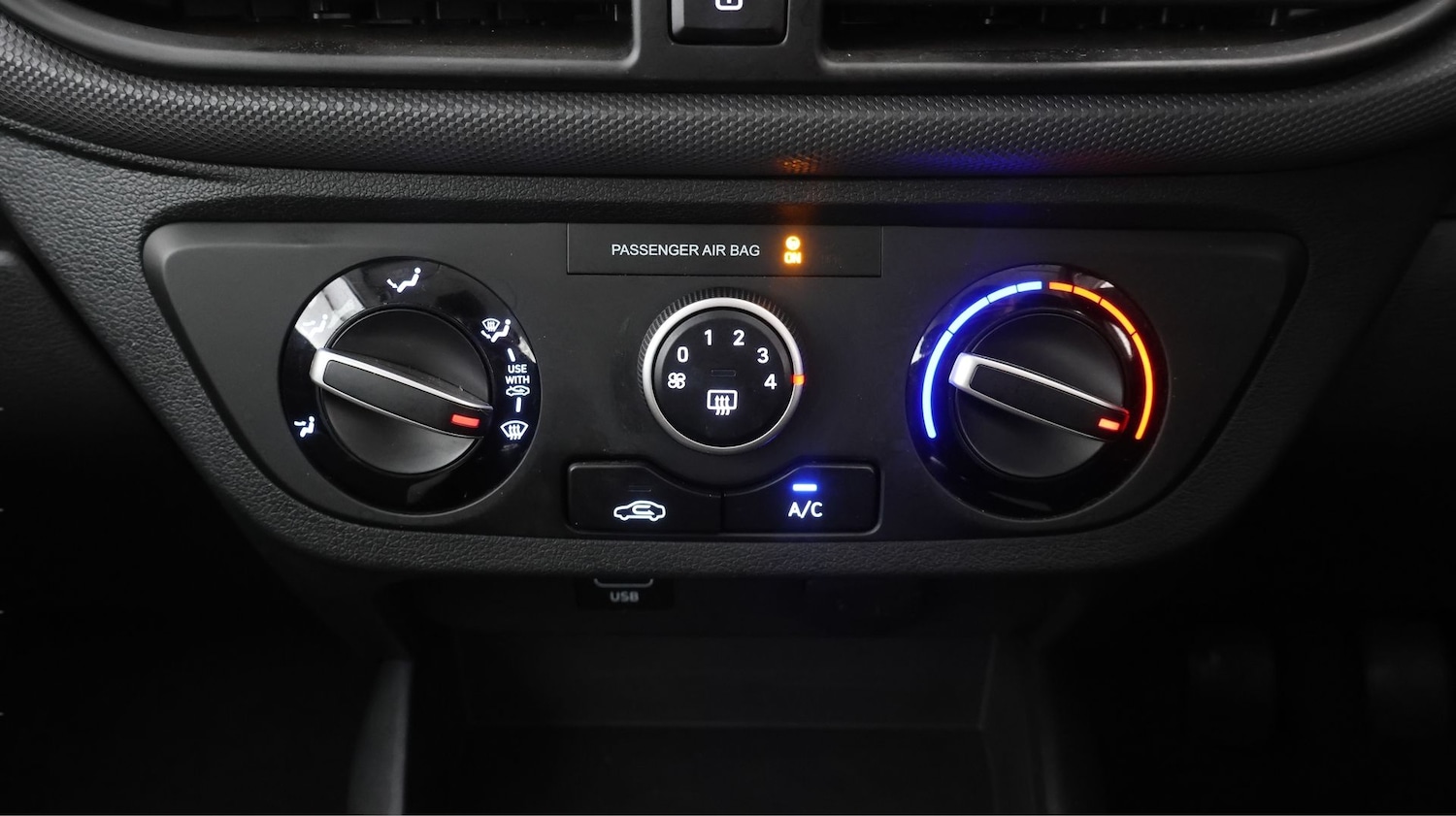 Used Hyundai i10 2023 for sale - 77710739: Photo 11