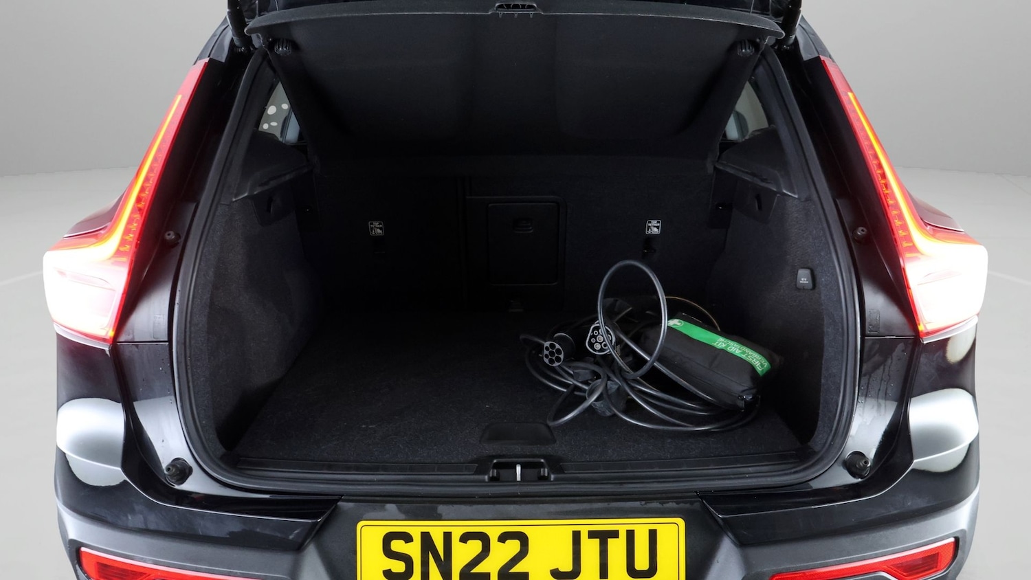 Used Volvo XC40 2022 for sale - 77689489: Photo 17