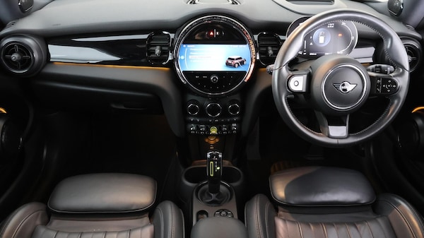 Used MINI Electric Hatch 2021 for sale - 76179504: Photo 13