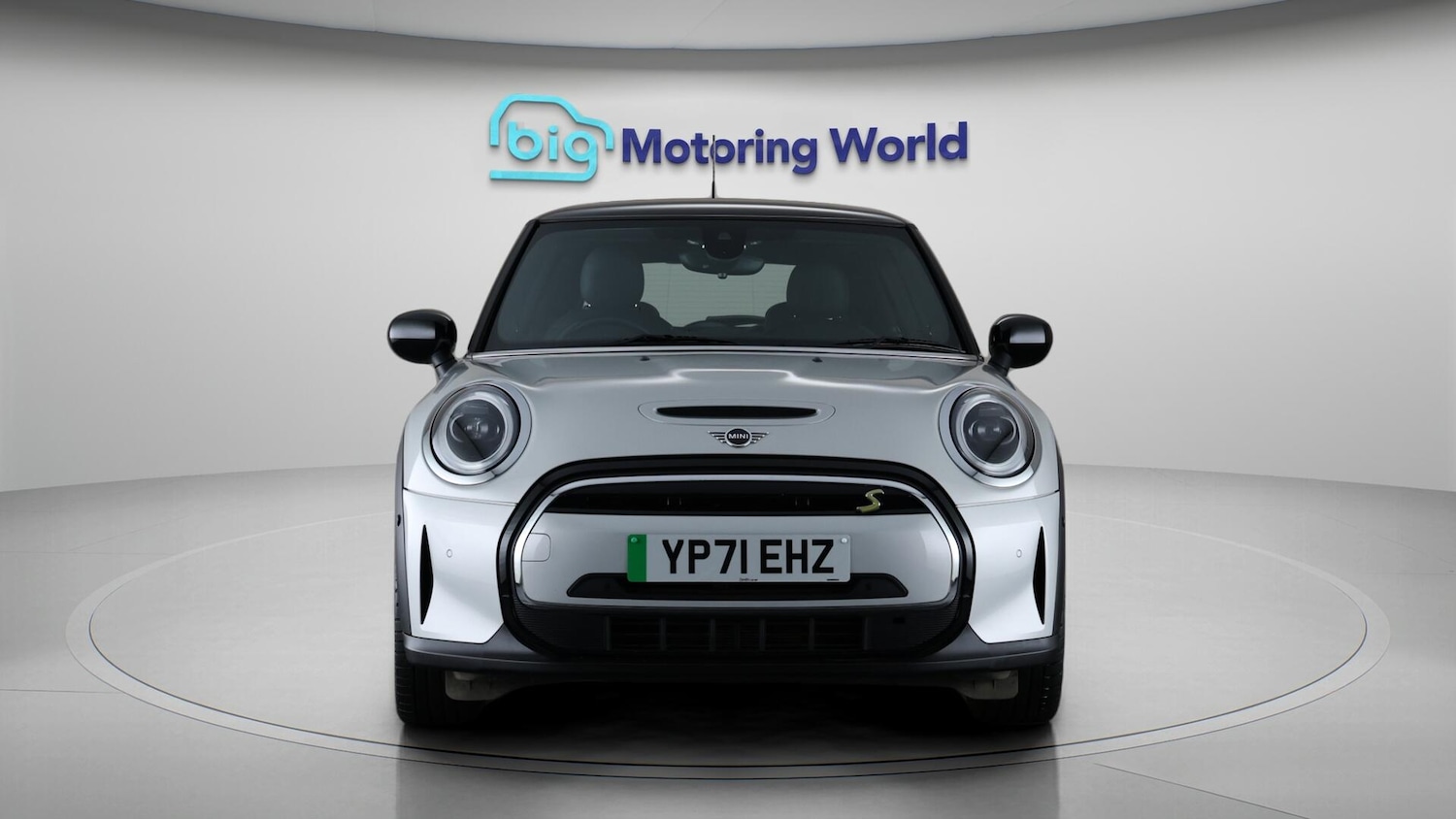 Used MINI Electric Hatch 2021 for sale - 76179504: Photo 2