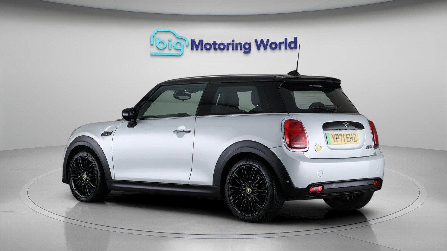 Used MINI Electric Hatch 2021 for sale - 76179504: Photo 5