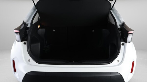 Used Toyota Yaris Cross 2022 for sale - 76282682: Photo 16