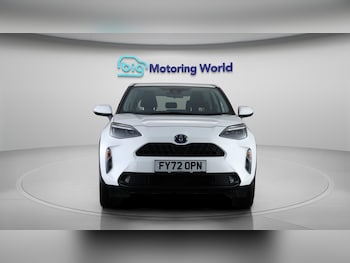 Used Toyota Yaris Cross 2022 for sale - 76282682: Photo 2
