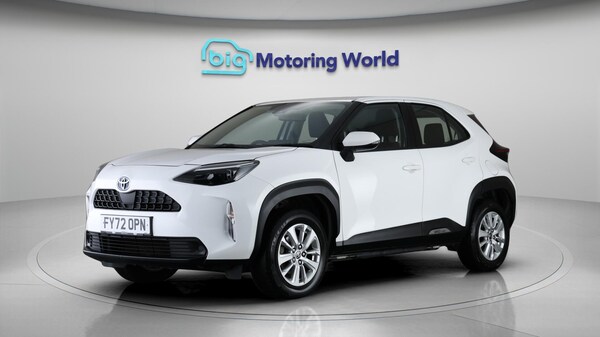 Used Toyota Yaris Cross 2022 for sale - 76282682: Photo 3