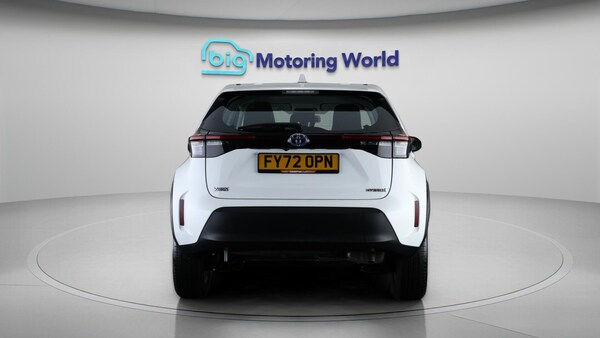 Used Toyota Yaris Cross 2022 for sale - 76282682: Photo 6