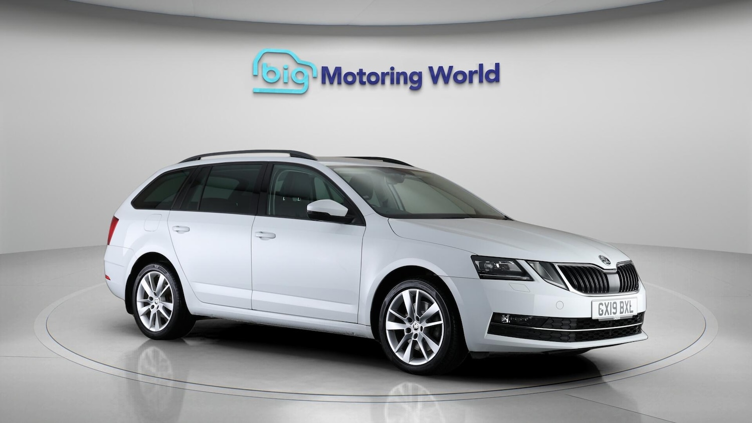 Used Skoda Octavia 2019 for sale - 76752716: Photo 2