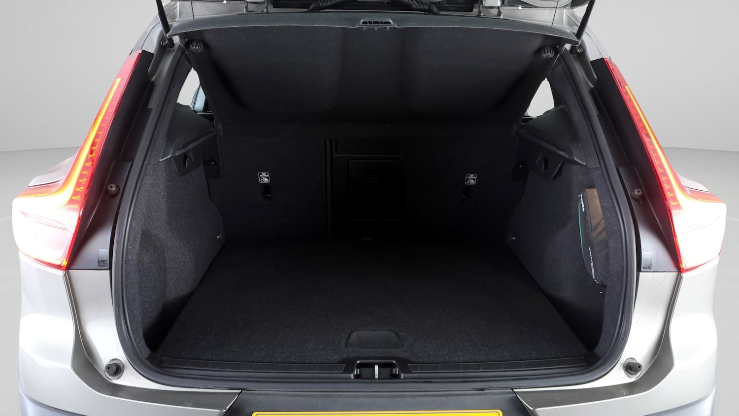 Used Volvo XC40 2022 for sale - 78220602: Photo 16