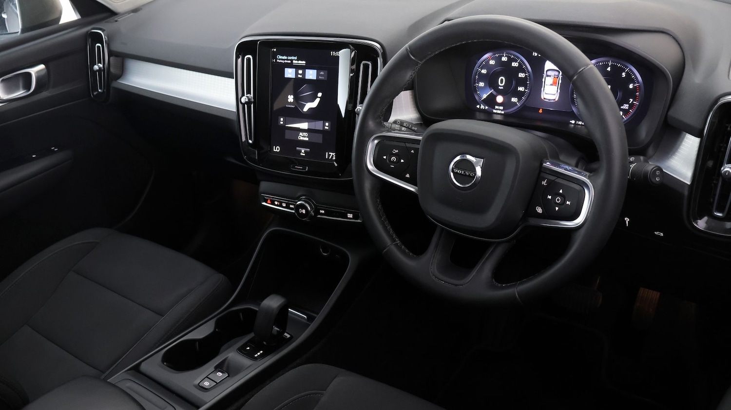 Used Volvo XC40 2022 for sale - 78220602: Photo 9