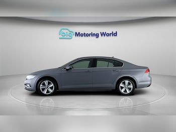 Used Volkswagen Passat 2022 for sale - 78300651: Photo
