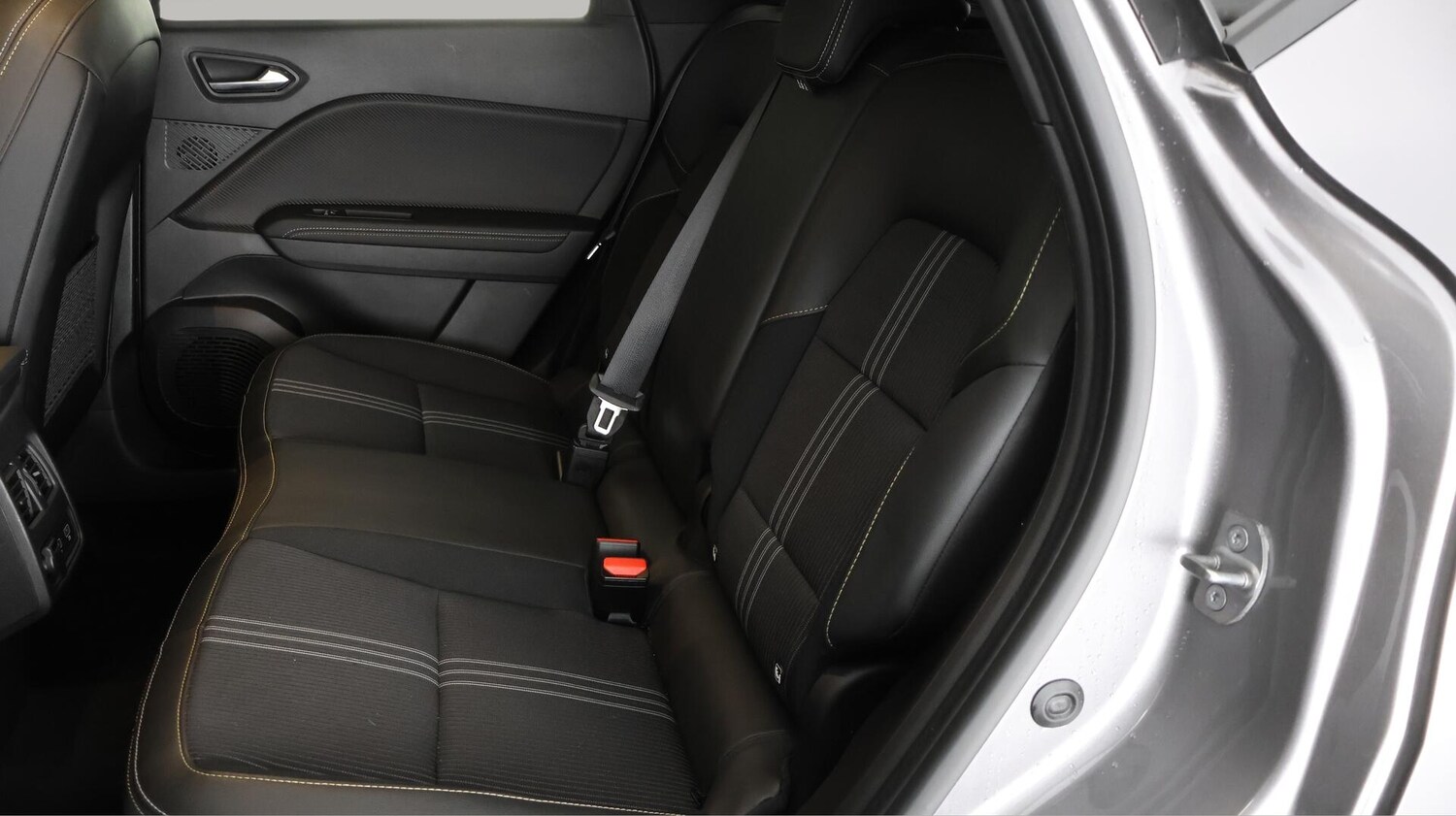 Used Renault Captur 2023 for sale - 76424036: Photo 17