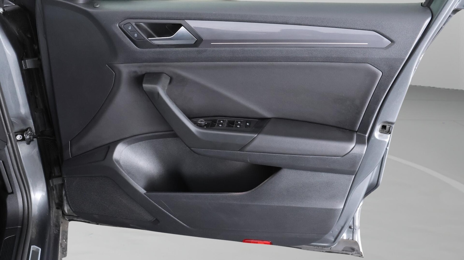 Used Volkswagen T-Roc 2020 for sale - 76473579: Photo 16