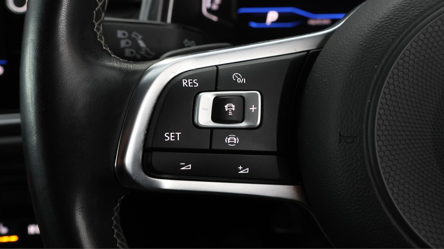 Used Volkswagen T-Roc 2020 for sale - 76473579: Photo 25