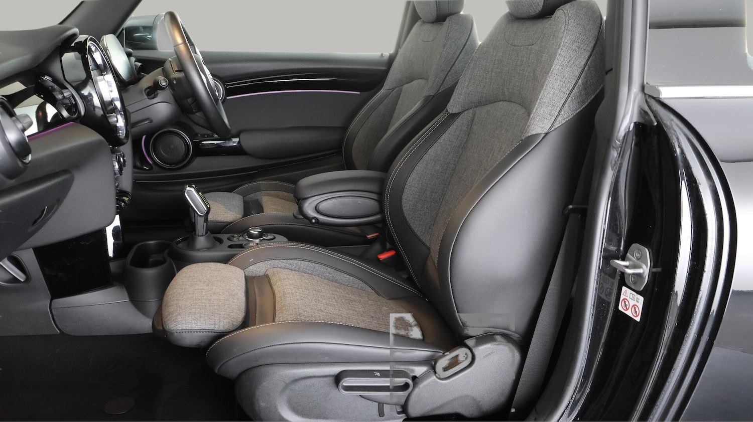 Used MINI Electric Hatch 2022 for sale - 76735505: Photo 15