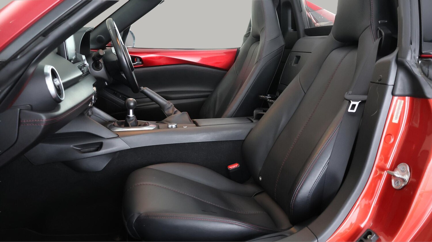 Used Mazda MX-5 2018 for sale - 76612723: Photo 15