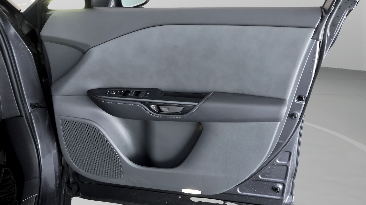 Used Lexus RZ 2024 for sale - 78212359: Photo 15