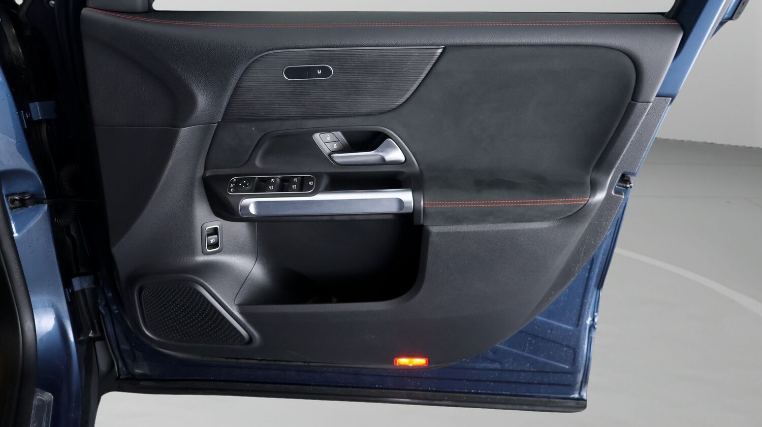 Used Mercedes-Benz EQB for sale - 77526308: Photo 15