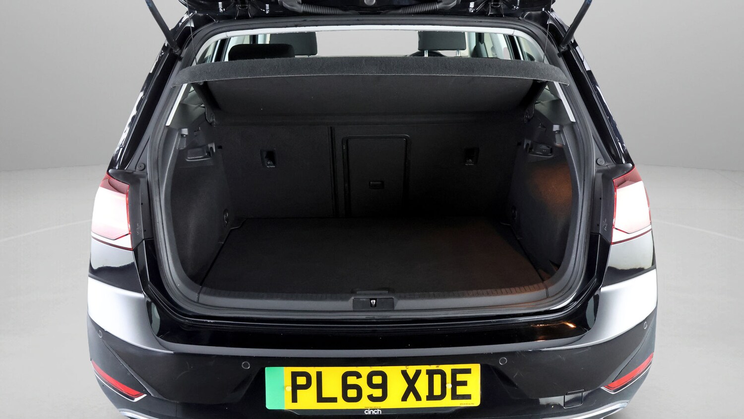 Used Volkswagen Golf 2019 for sale - 77283543: Photo 17