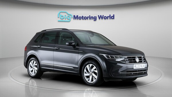 Used Volkswagen Tiguan 2022 for sale - 75588302: Photo 2