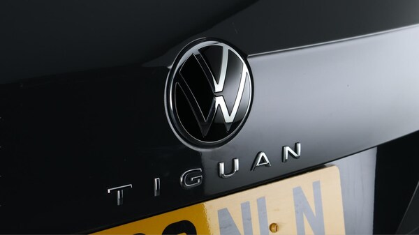 Used Volkswagen Tiguan 2022 for sale - 75588302: Photo 32