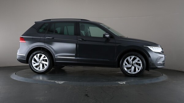 Used Volkswagen Tiguan 2022 for sale - 75588302: Photo 59