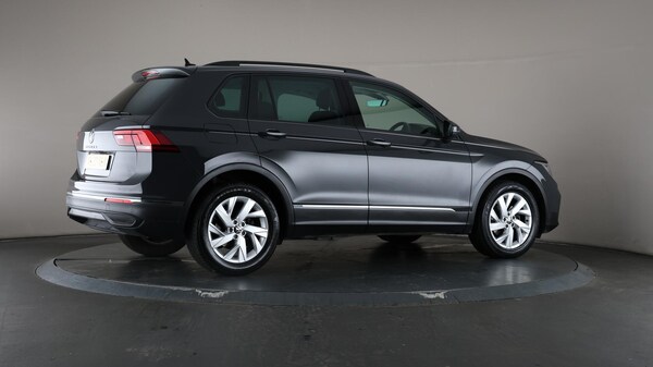 Used Volkswagen Tiguan 2022 for sale - 75588302: Photo 64