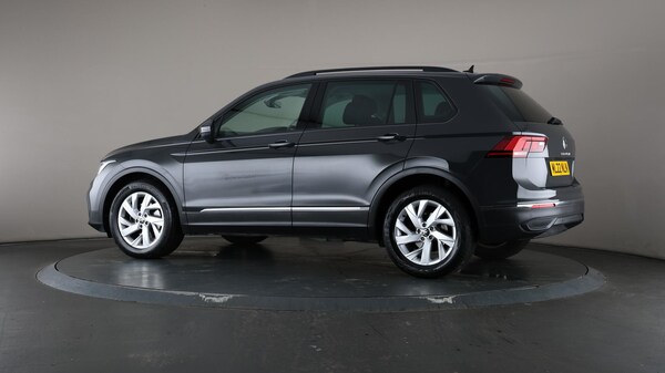 Used Volkswagen Tiguan 2022 for sale - 75588302: Photo 76
