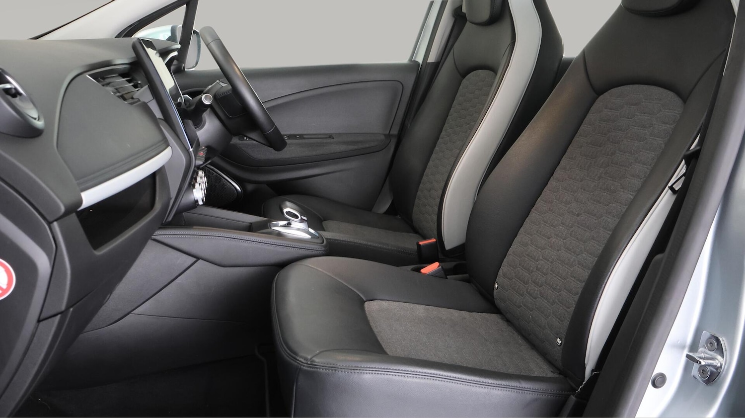 Used Renault Zoe 2021 for sale - 76584386: Photo 15