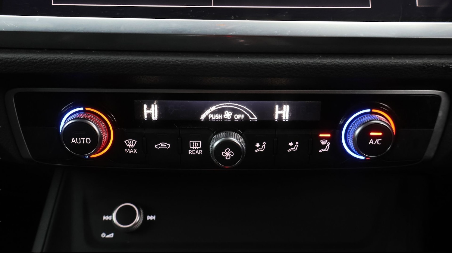 Used Audi Q3 for sale - 77395634: Photo 12