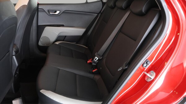 Used Kia Stonic 2019 for sale - 76314653: Photo 17