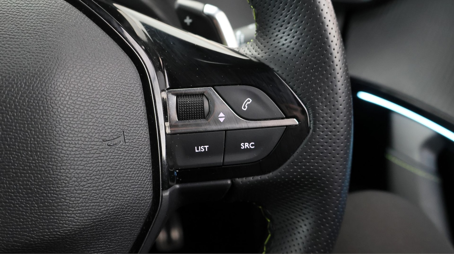 Used Peugeot 2008 2023 for sale - 77889683: Photo 23