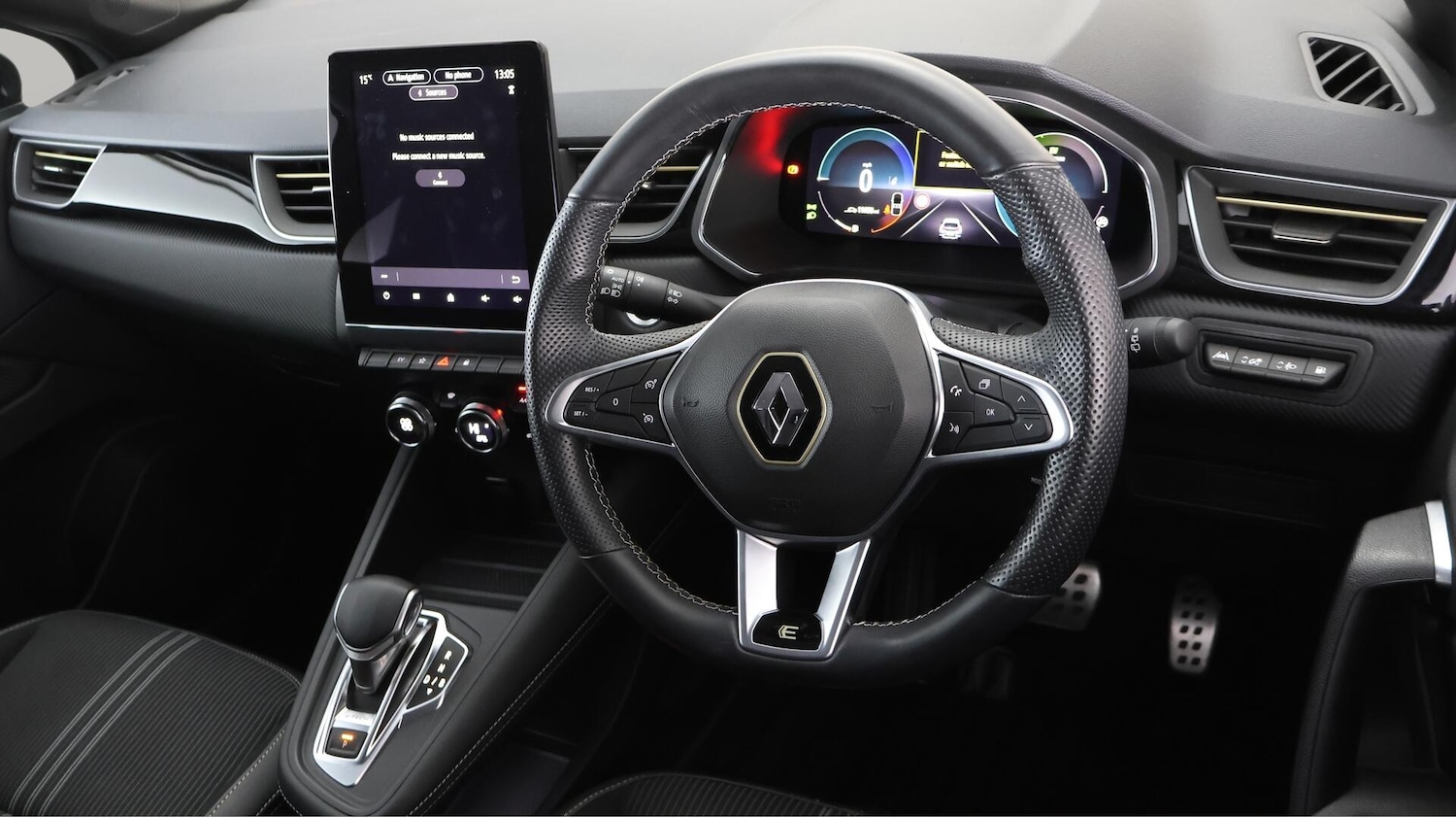 Used Renault Captur 2023 for sale - 76432603: Photo 10