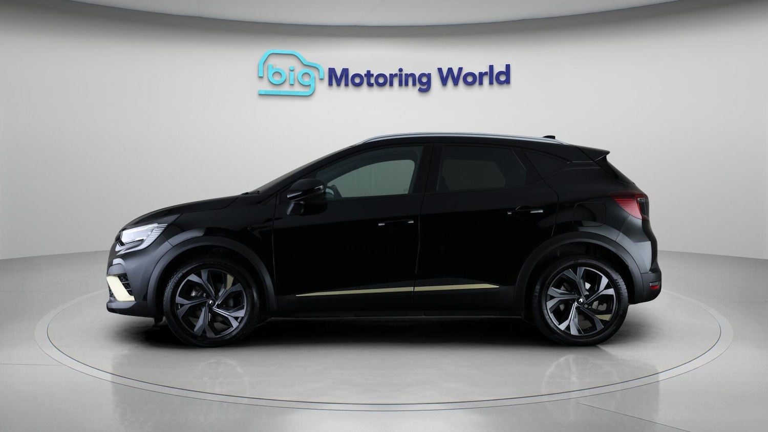 Used Renault Captur 2023 for sale - 76432603: Photo 5