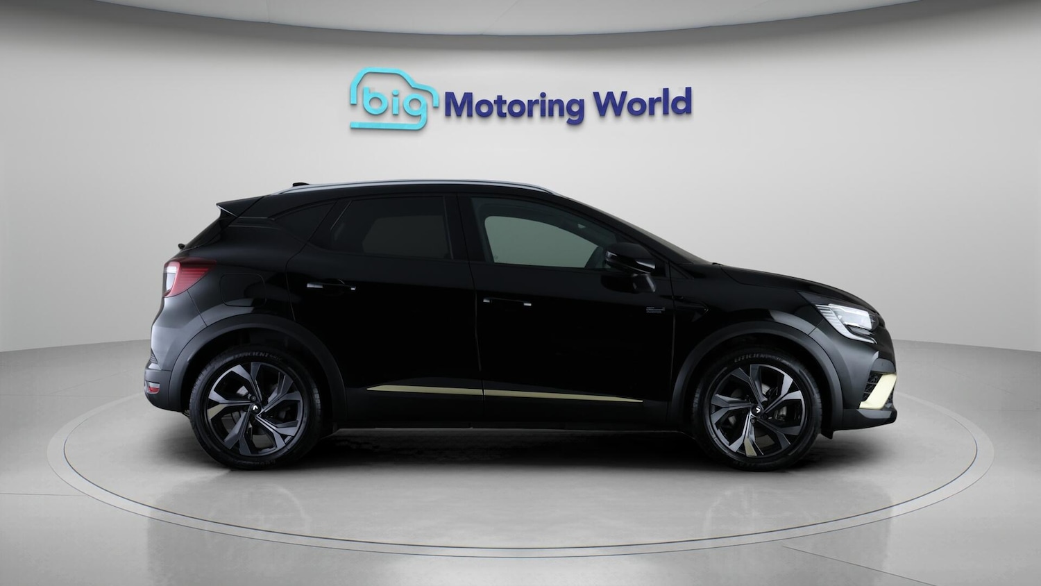 Used Renault Captur 2023 for sale - 76432603: Photo 9