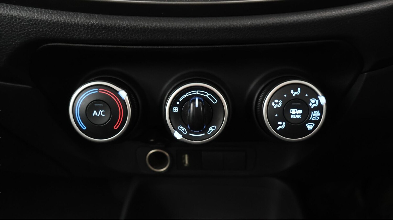 Used Toyota Aygo X 2022 for sale - 77973624: Photo 12