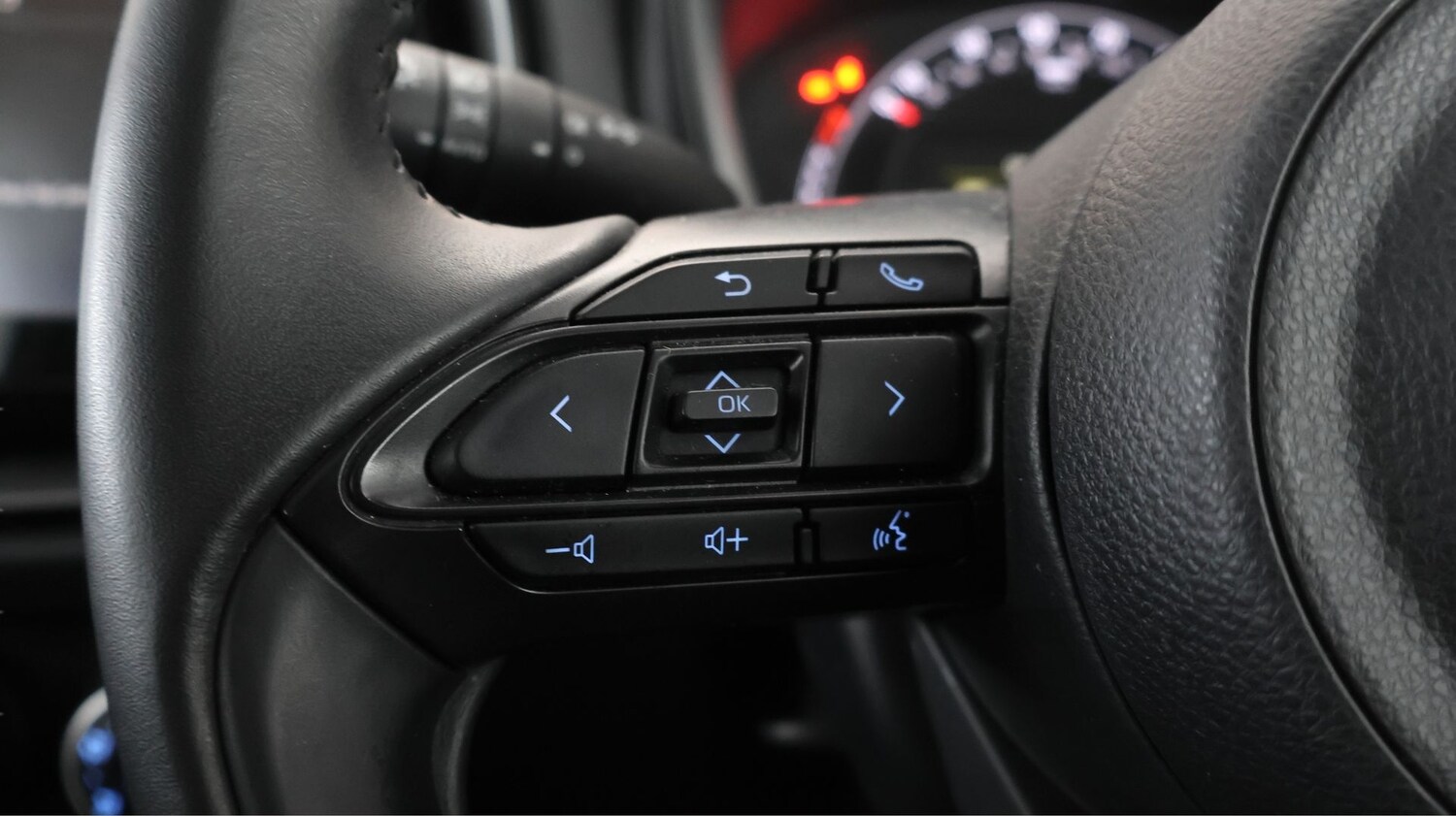 Used Toyota Aygo X 2022 for sale - 77973624: Photo 21