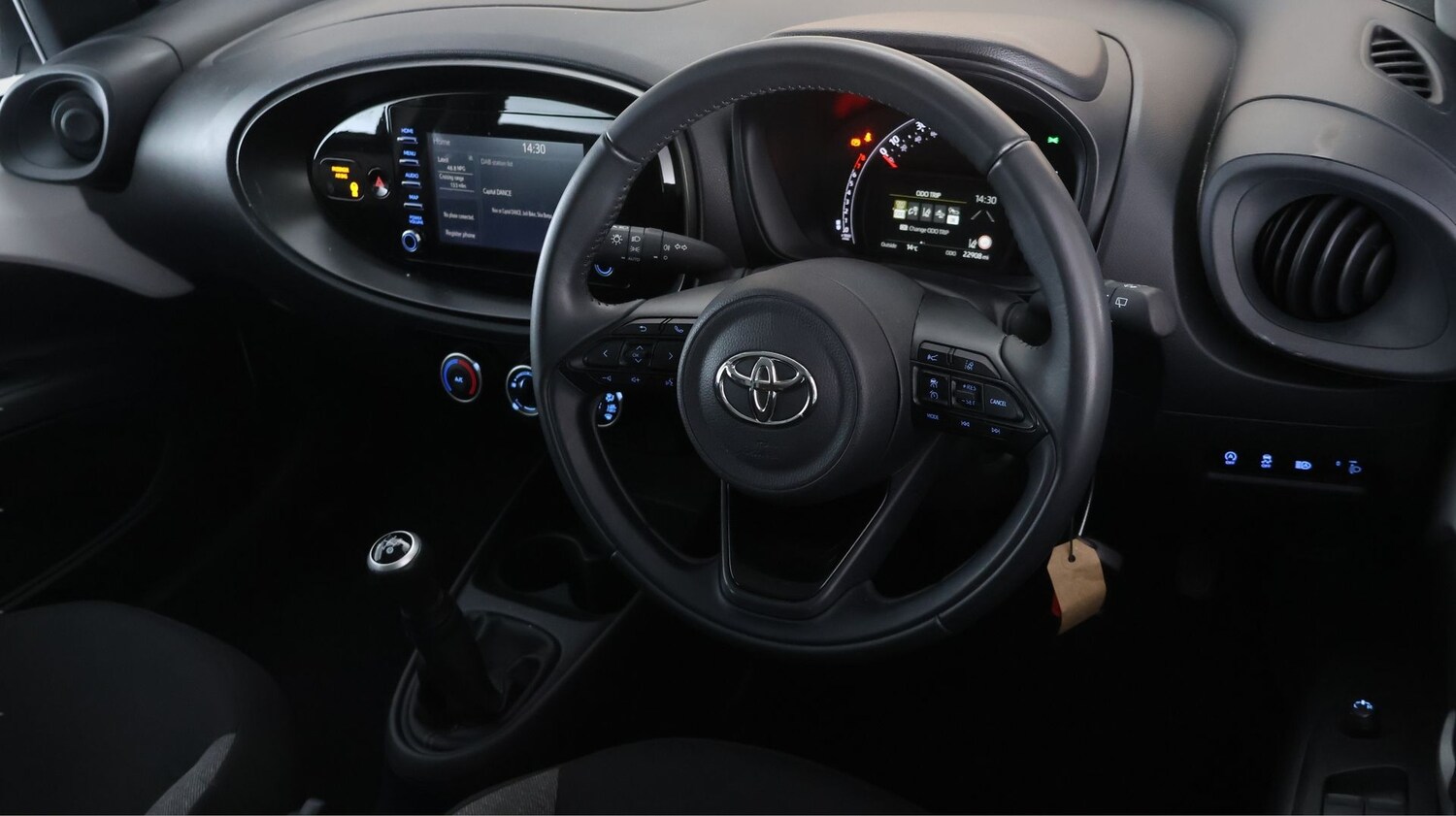 Used Toyota Aygo X 2022 for sale - 77973624: Photo 9