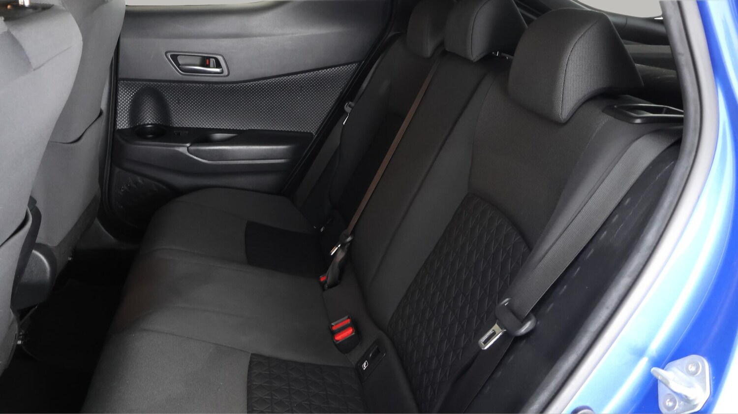 Used Toyota C-HR 2020 for sale - 76658168: Photo 17