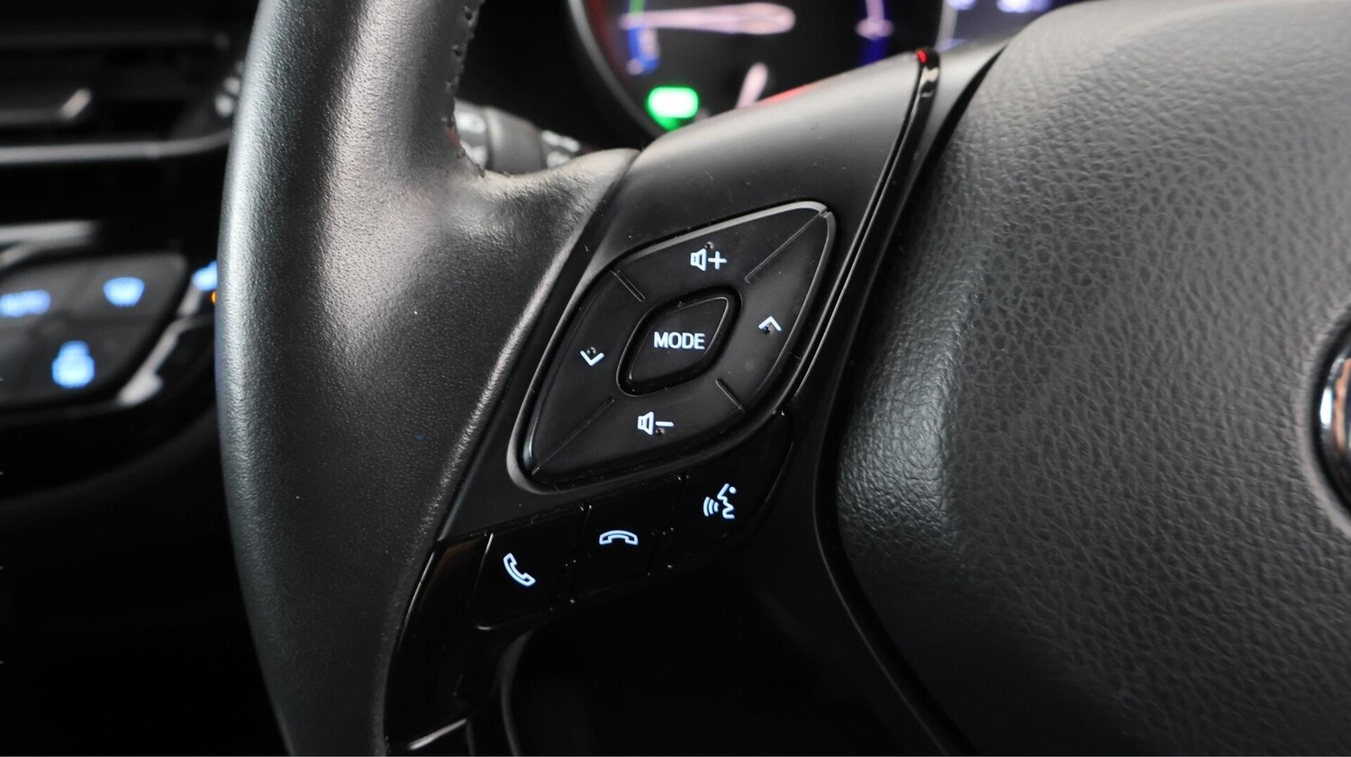 Used Toyota C-HR 2020 for sale - 76658168: Photo 24