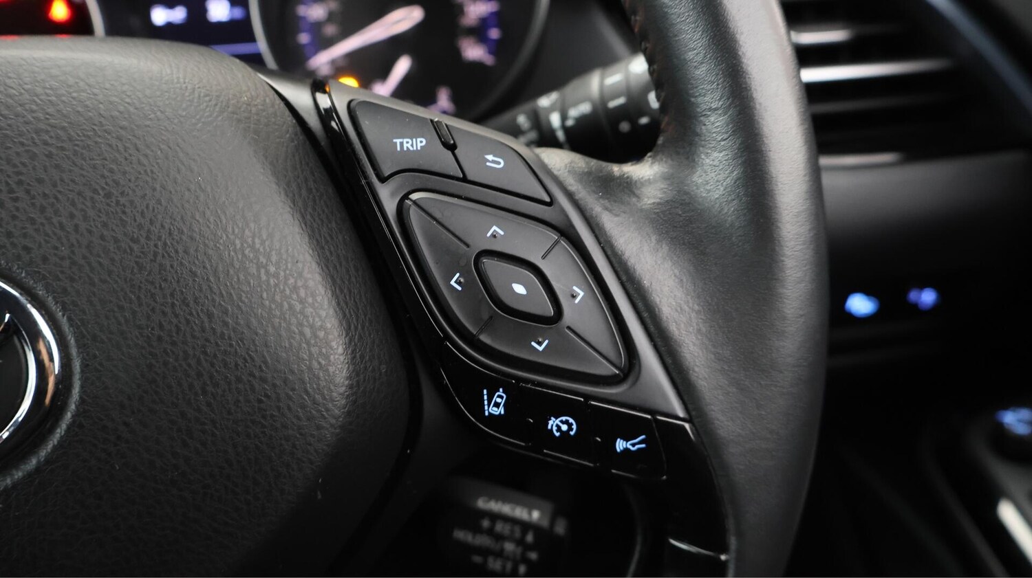 Used Toyota C-HR 2020 for sale - 76658168: Photo 25